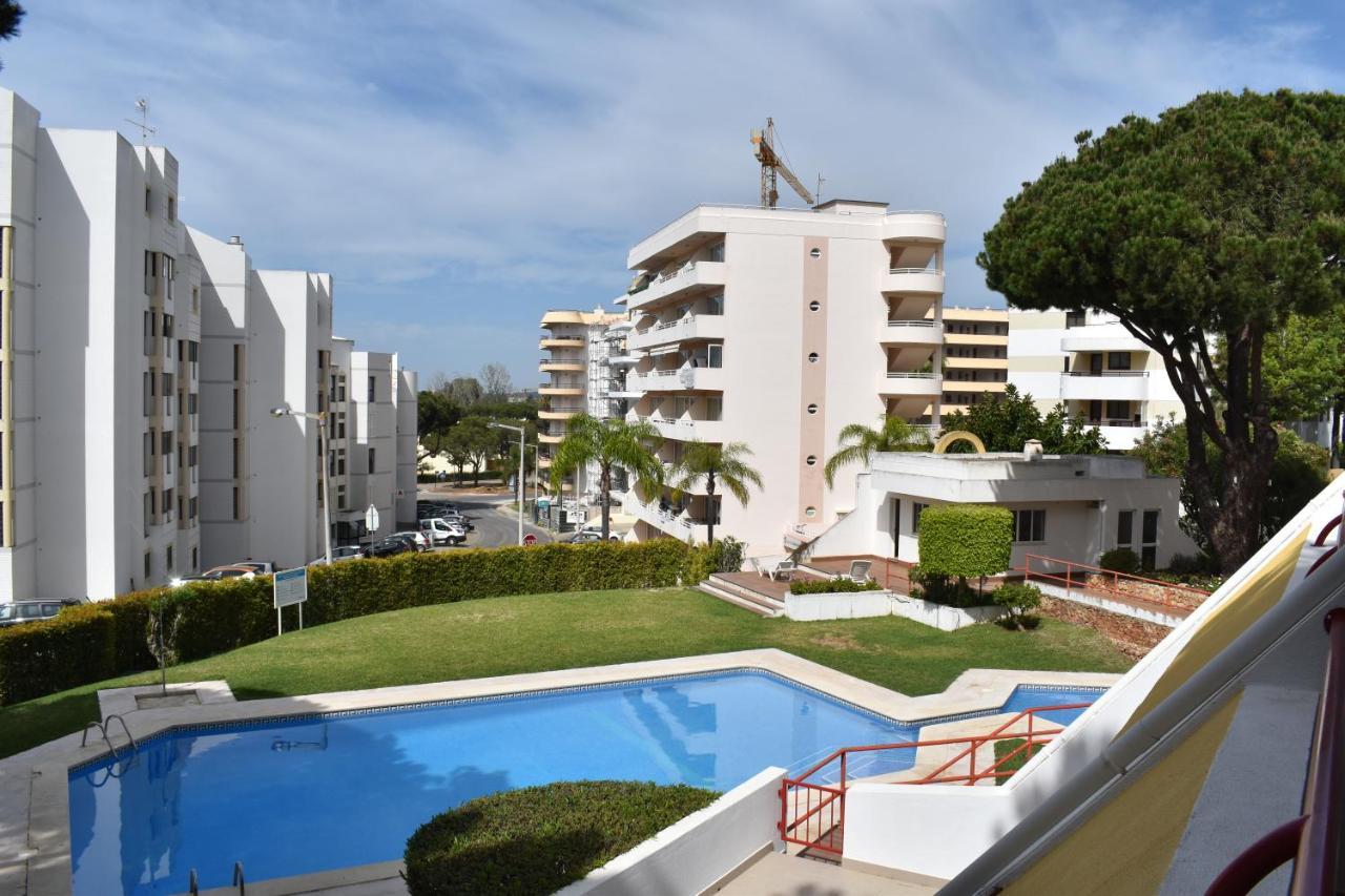 Apartamento Caroni Vilamoura Exteriör bild